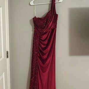 Miss ORD Maxi Valvet Dress